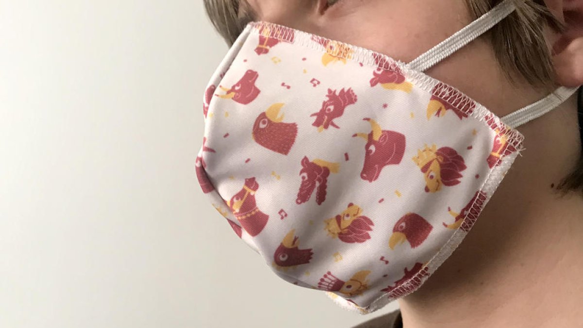 Critiquen la manca de seguretat de les mascaretes infantils de l'Ajuntament de Tarragona
