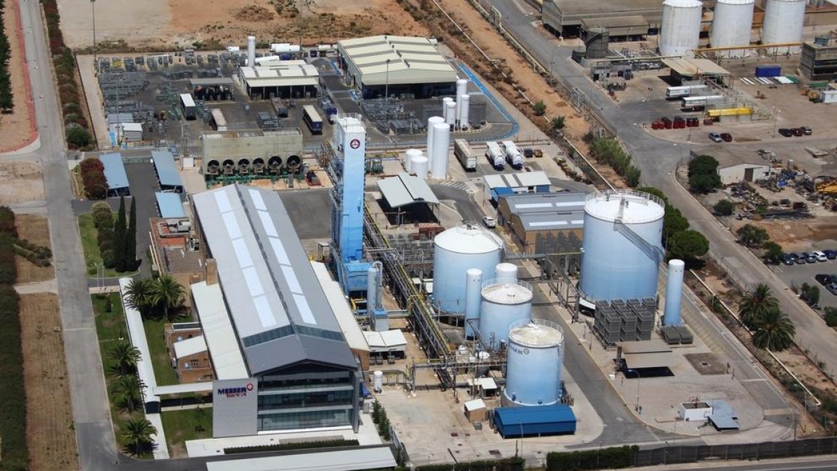 Abastint oxigen per als hospitals des de Vila-seca