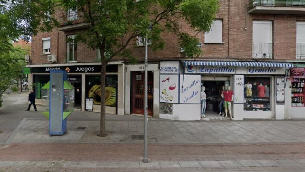 Disparan un tiro al cabo de un hombre de nacionalidad china que trabajaba en un prostíbulo