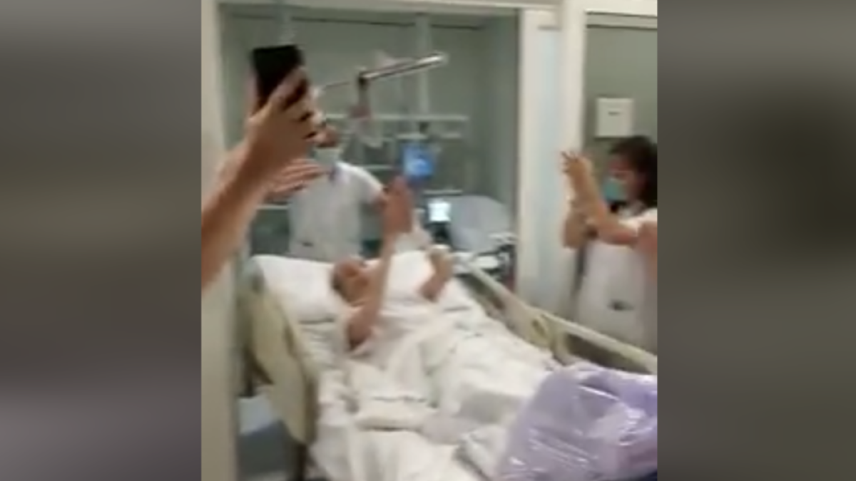 Sale del UCI el último paciente afectado por coronavirus del Hospital Sant Joan