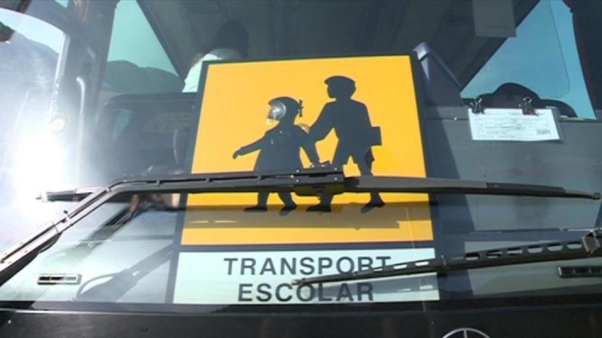 Un grup de pares reclama solucions pel transport d'alumnes de BAT del Baix Penedès