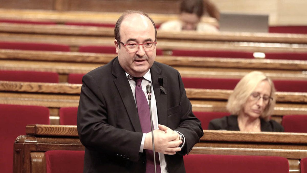 Iceta no creu que Montilla hagi de renunciar a la seva oficina després de fitxar per Enagás