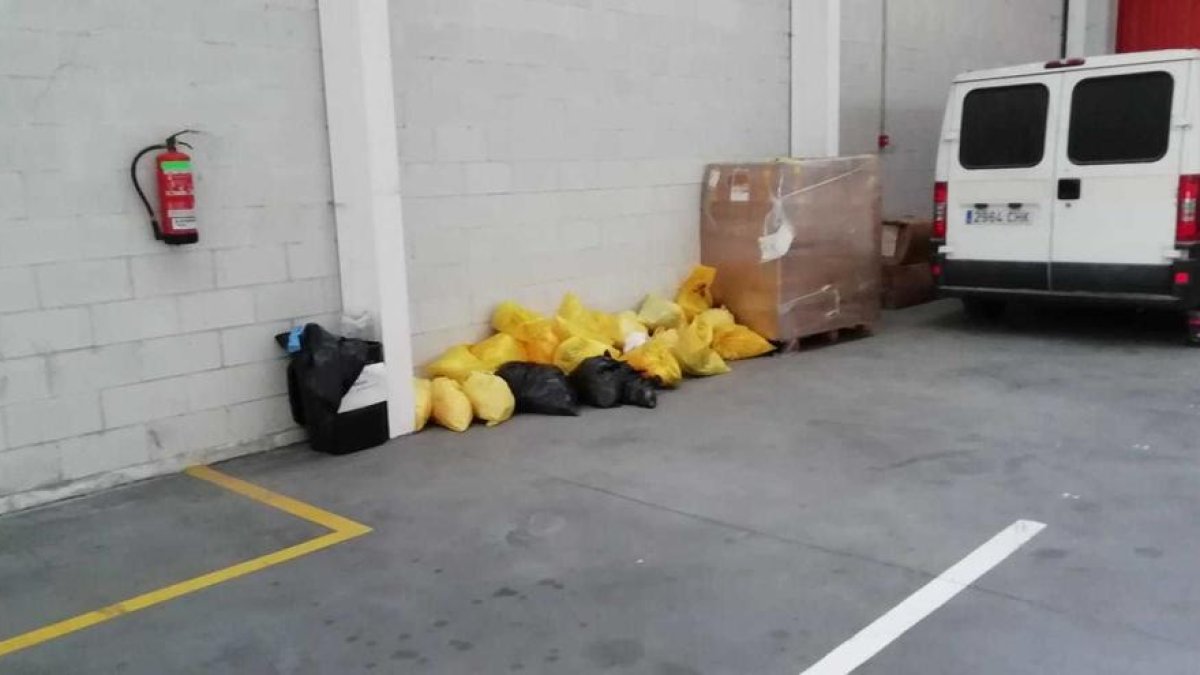 Denuncian Ambulancias Egara en el Campo y Tierras del Ebro por|para la falta de protección a los trabajadores