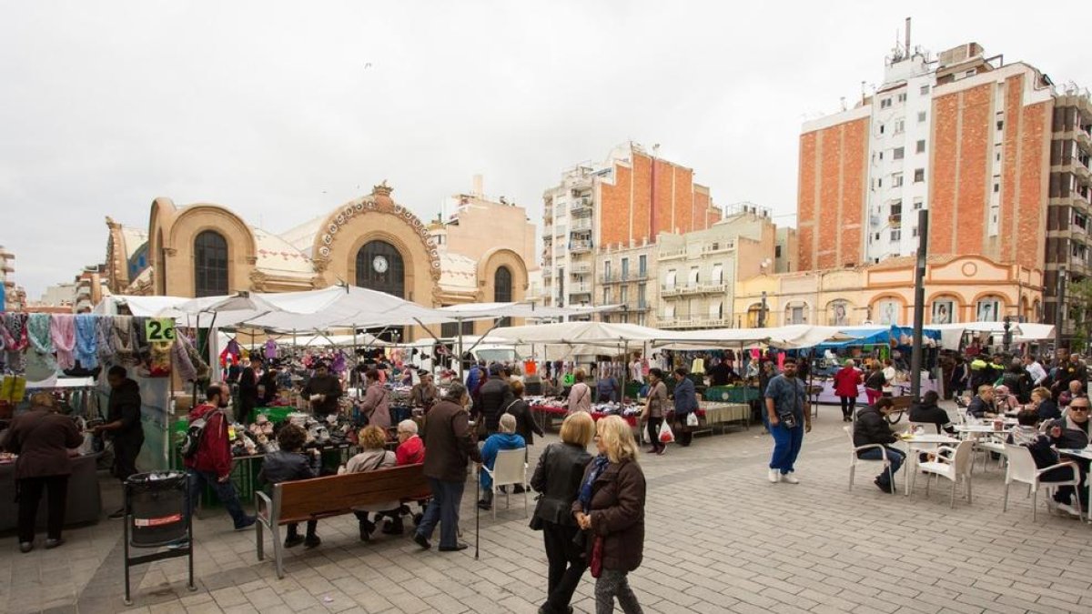 Impulsen un concurs per «humanitzar i pacificar» la plaça Corsini