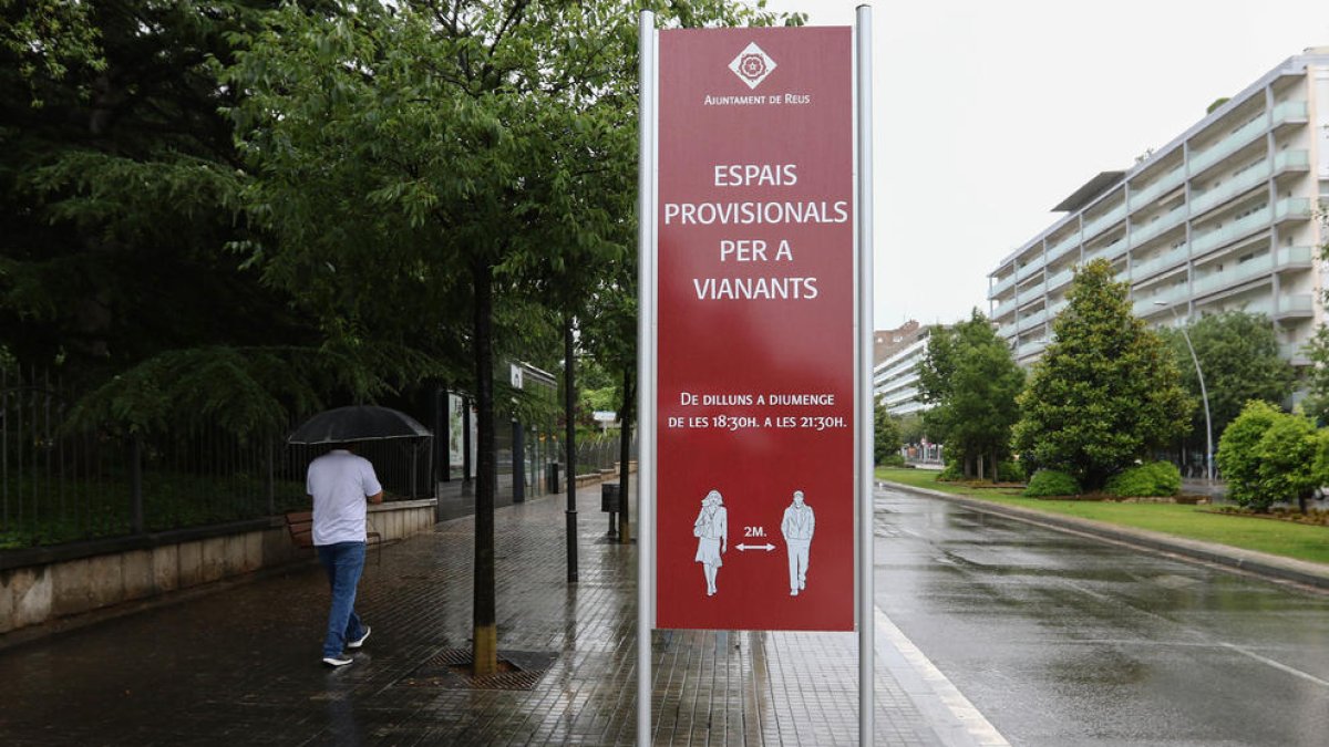 Tímida afluencia el primer fin de semana de calles para pasear en Reus