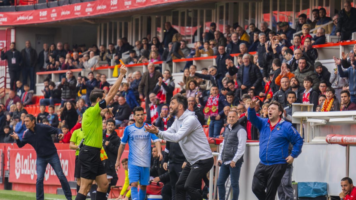 El Lleida prepara una queja formar por el arbitraje contra el Nàstic