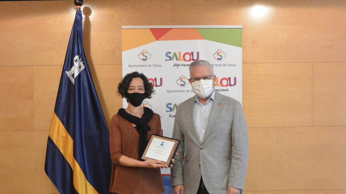 Acto de reconocimiento a la profesora del Jaime I de Salou, Carme Pagès, por|para su jubilación