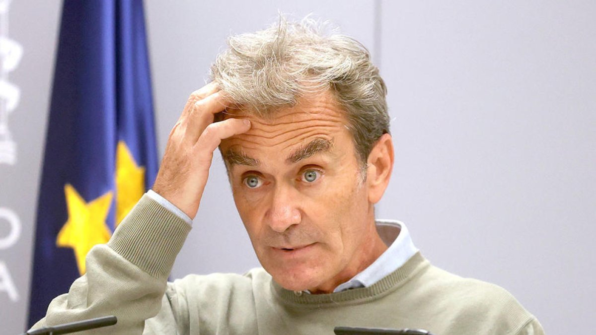 España registra 12.423 nuevos positivos por|para covid-19 y suma 126 muertos más