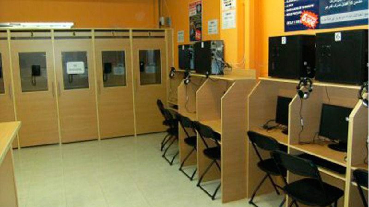 Els locutoris poden obrir per l'activitat comercial d'equips tecnològics i telecomunicacions