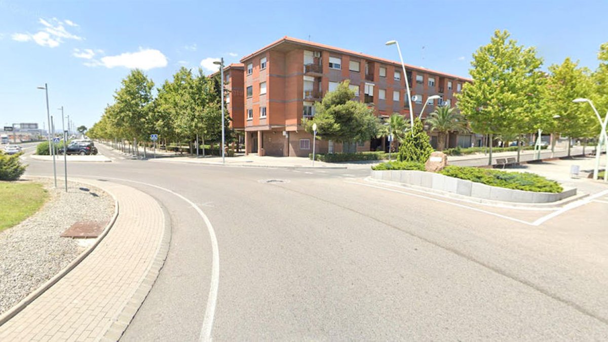 Lo paran en Campclar para llevar un bidón de cerveza al ciclomotor y acaba detenido porque le encuentran cocaína