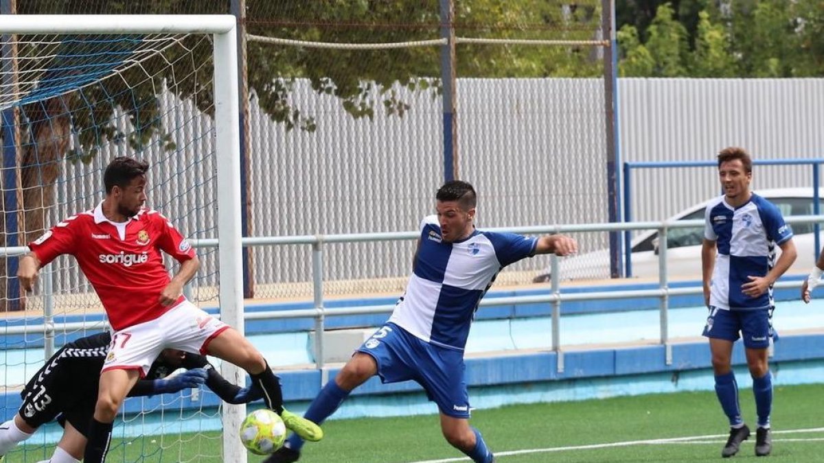 El Nastic venç, convenç i passa a semifinals de la copa RFEF (0-2)
