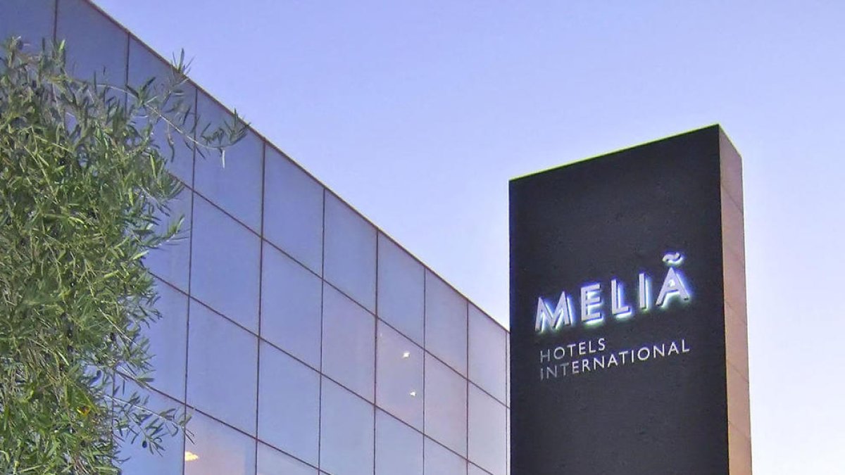 Bruselas multa con 6,7 millones en Meliá para cobrar precios diferentes según el país del cliente