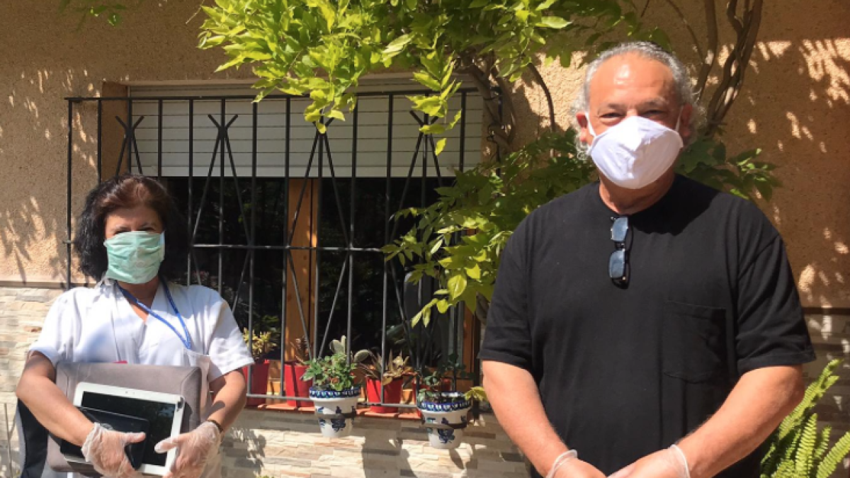 Mare Terra cedeix tauletes als geriàtrics de Roda de Berà i El Vendrell