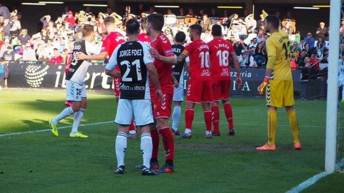 El Nàstic perd en l'últim minut