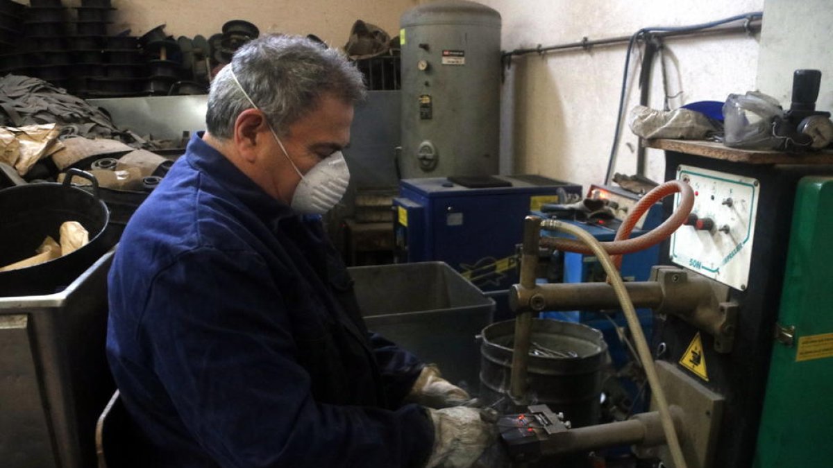 Trabajadores afectados por el confinamiento de la Conca d'Òdena se sienten abandonados