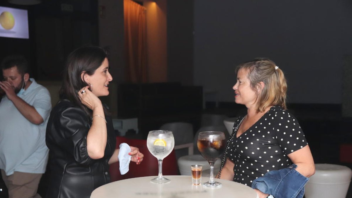 Els locals d'oci nocturn de Tarragona reobren sense pista de ball i amb un terç de l'aforament