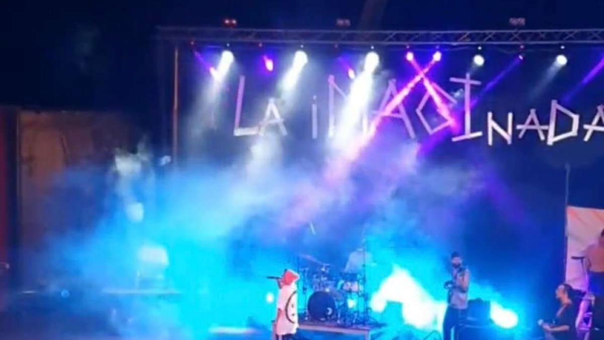 Suspès un concert de Sant Magí perquè uns joves es van negar a dur mascareta