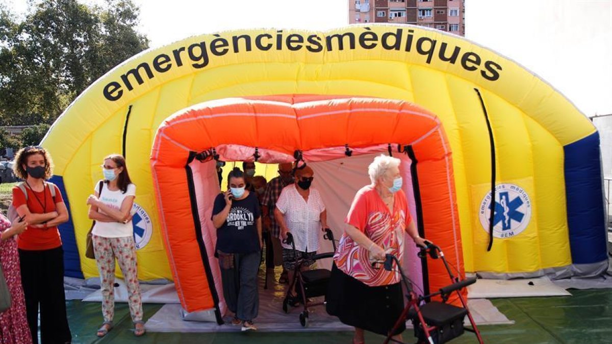 Comencen els cribratges massius per detectar covid-19 al Besòs i el Maresme