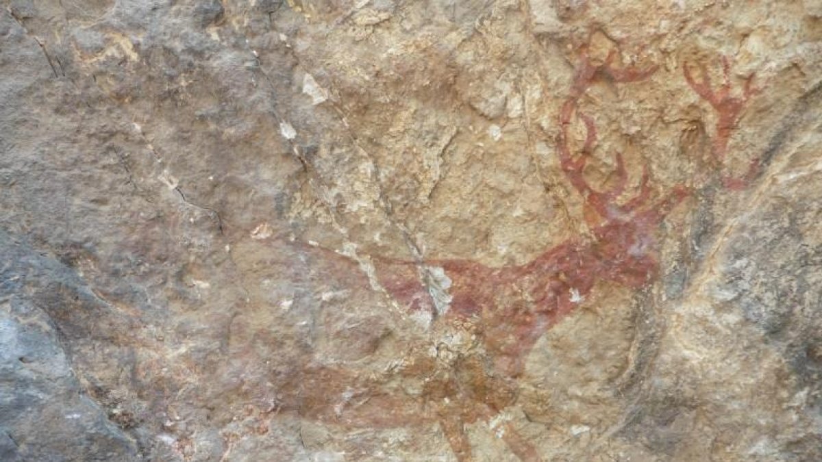 El Govern delimita l'entorn de protecció de l'abric de pintures rupestres Cova del Taller de Tivissa