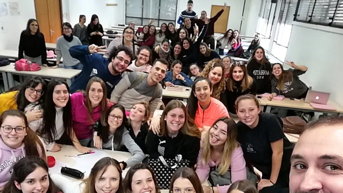 Estudiants de la URV creen un web per a l'educació infantil a casa