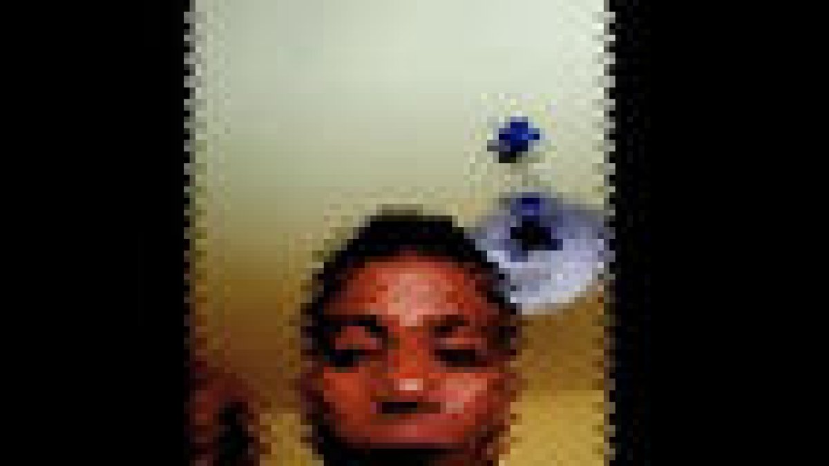 Graban|Gravan los insultos racistas de un mosso|mozo: «Eres un mono, negro de mierda»