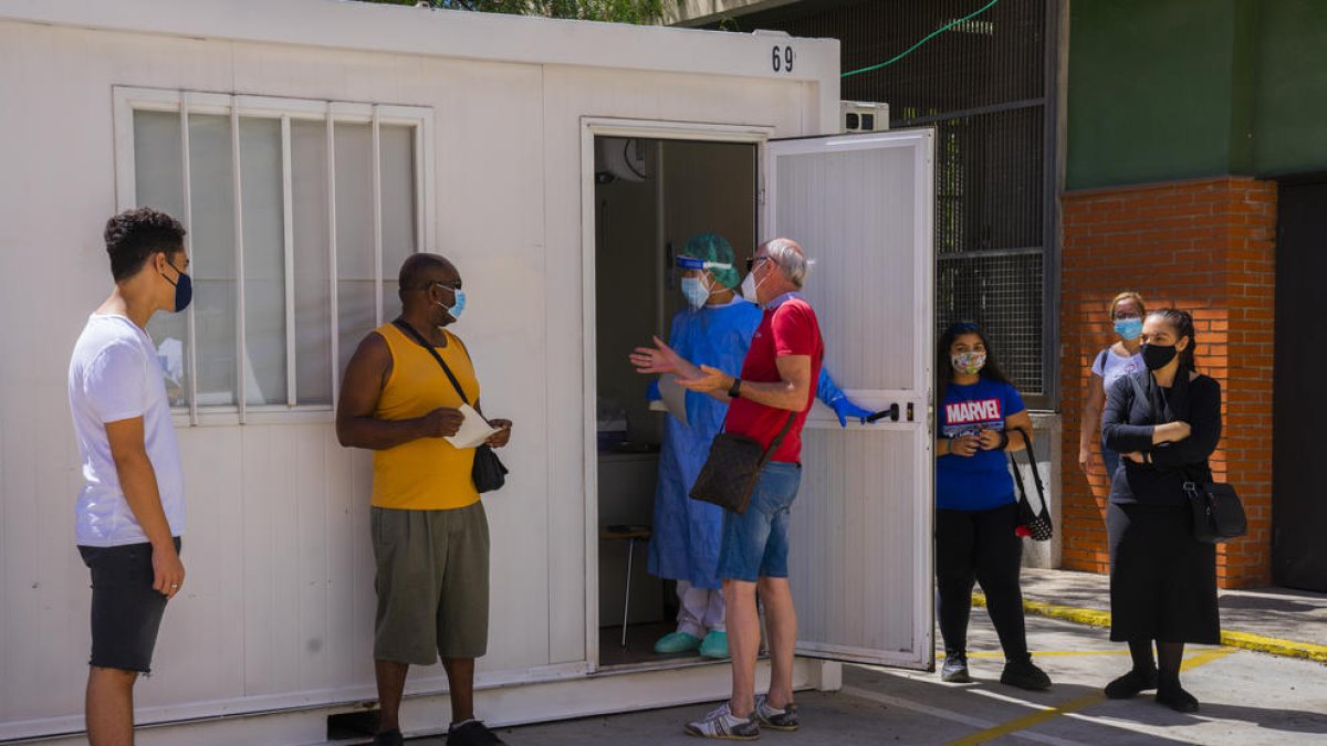 coronavirus, PCR, test , covid-19, Reus, CAP Sant Pere, módulo, Salut