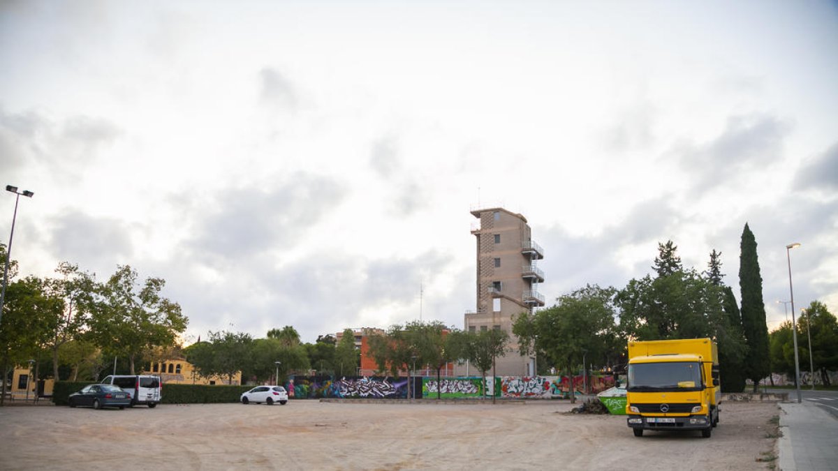 Territori aprueba el cambio de parcelas para ampliar el Parque de Bomberos de Reus