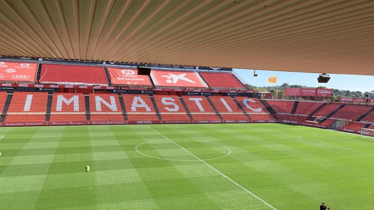 Sigue en directo el Nàstic - Valencia Mestalla
