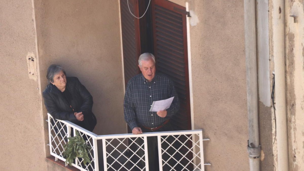 La Selva del Camp fa les processons de Divendres Sant des dels balcons