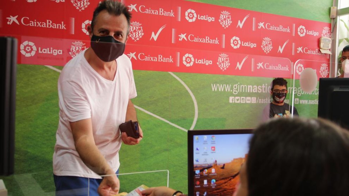 406 abonats en els primers dos dies de campanya