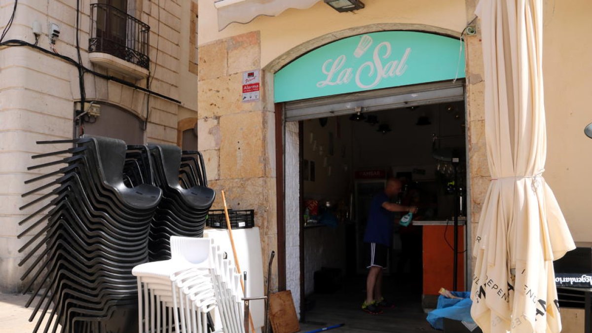 Fecasarm xifra en 315 MEUR les pèrdues en el primer cap de setmana sense bars