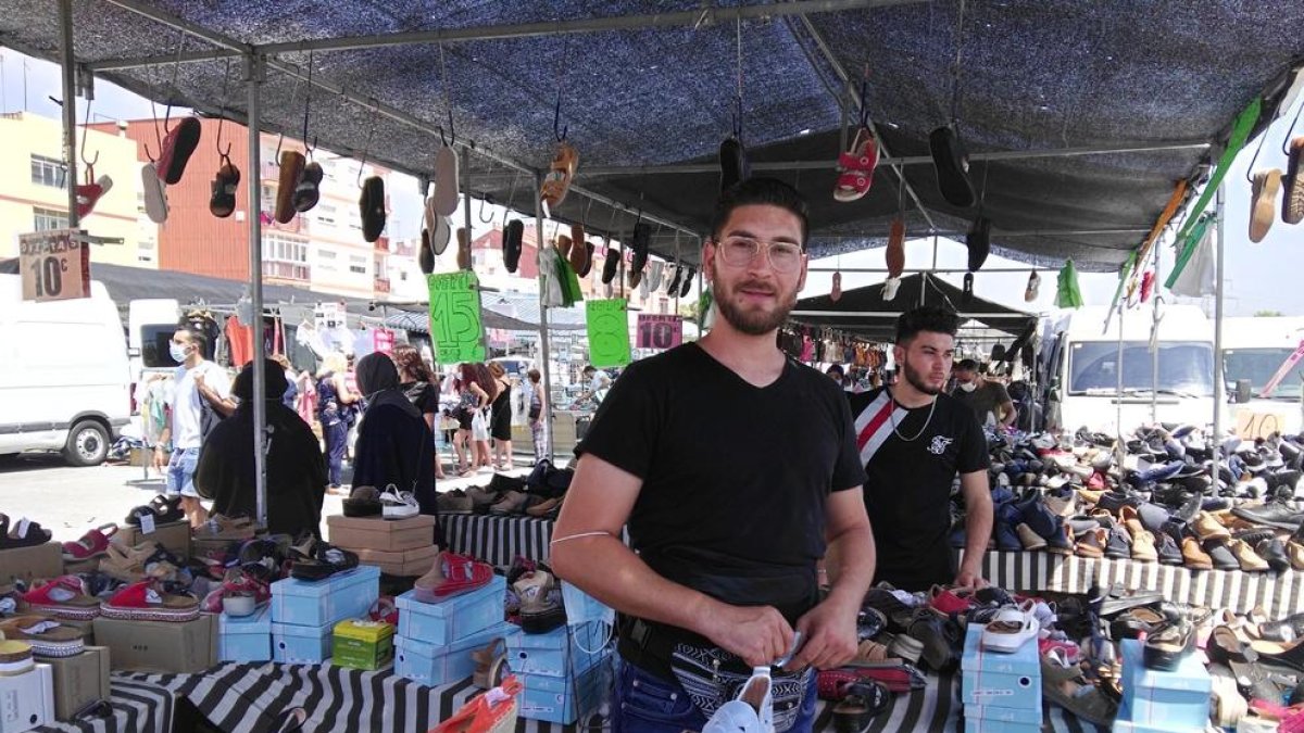 El mercadet de Bonavista reobre amb canvis i els clients habituals