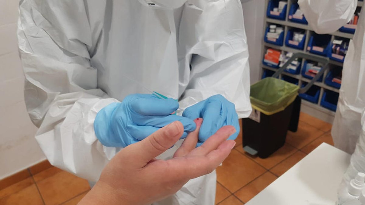 Cataluña llega a las 3.756 muertes por coronavirus en centros sanitarios con 90 nuevas defunciones