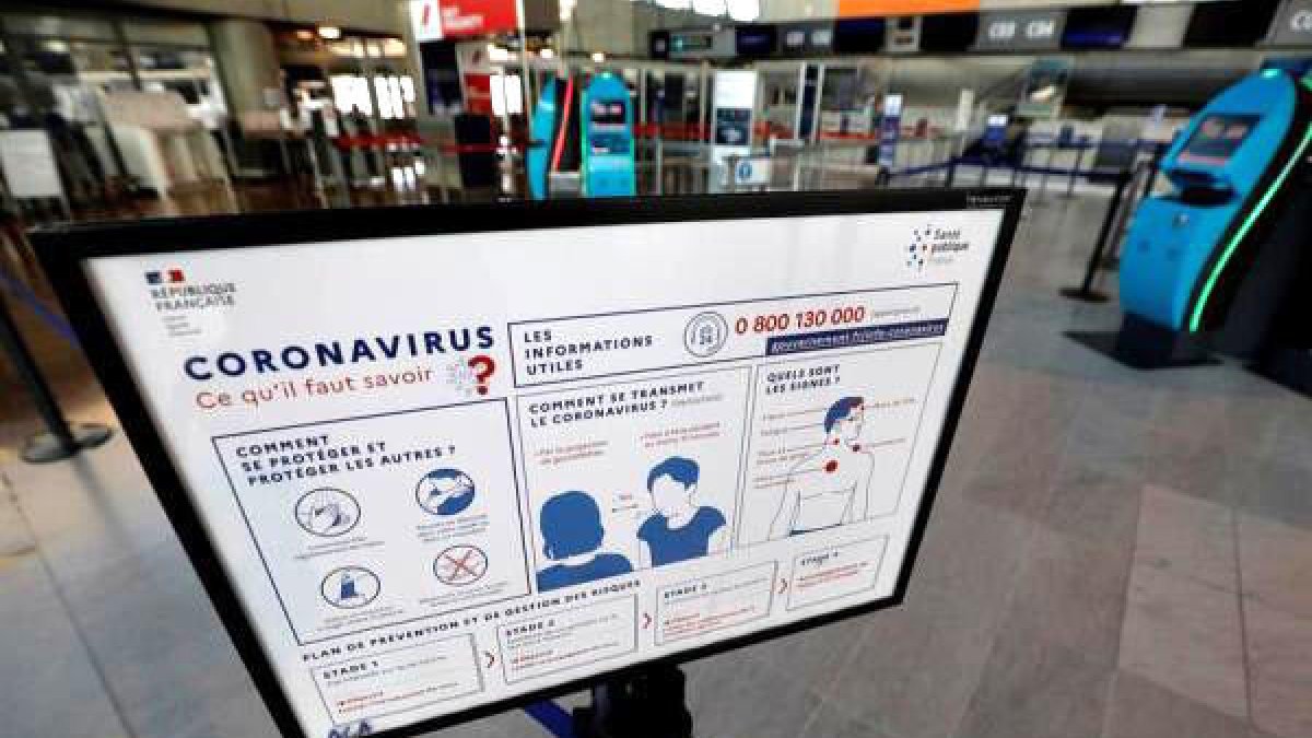 França pagarà una prima de fins a 1.000 euros a funcionaris per la COVID-19