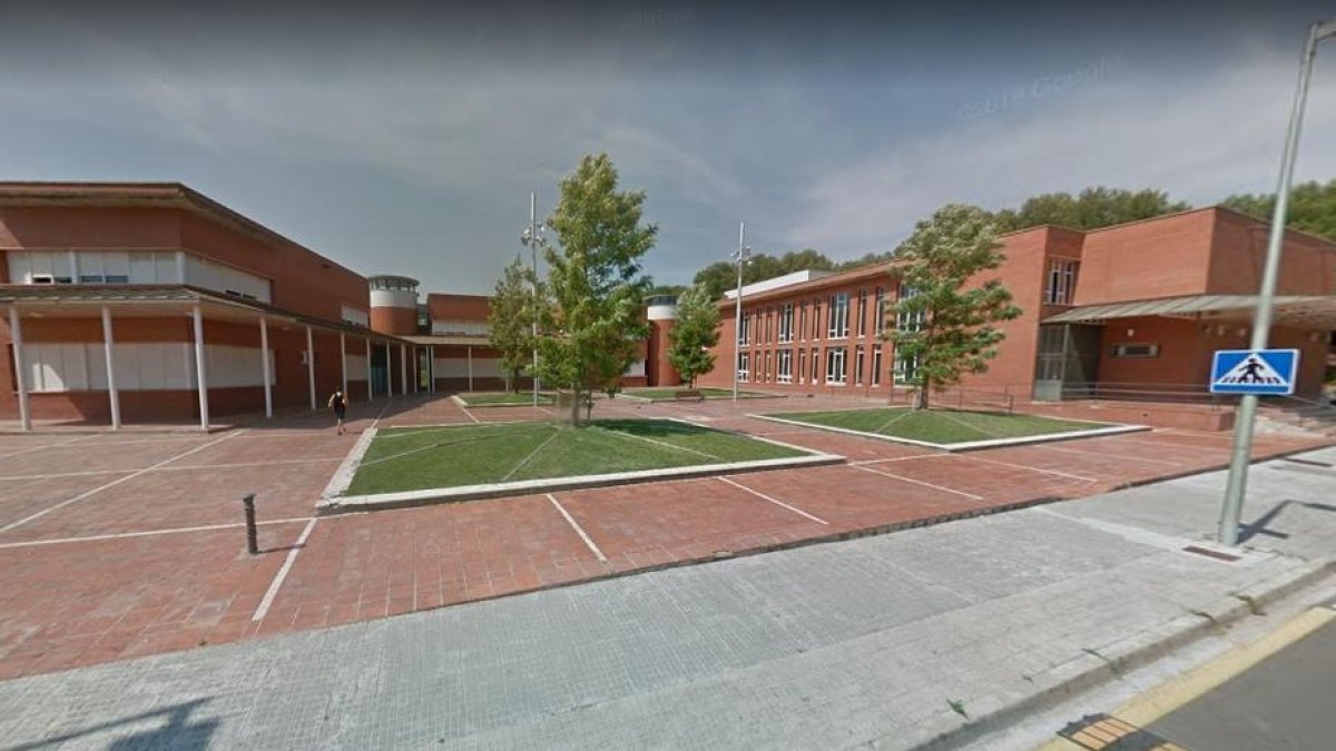 Els centres de serveis socials de Tarragona amplien el servei telefònic fins a les 20 hores