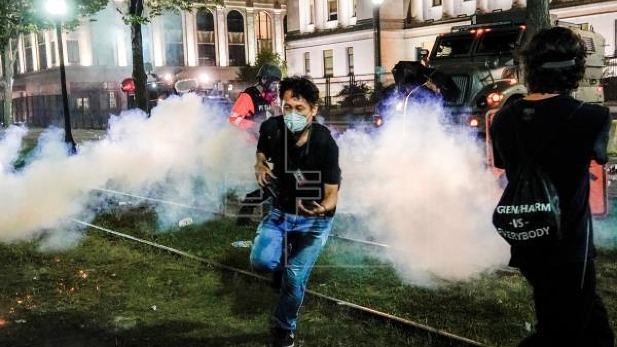 Almenys 2 morts en un tiroteig en la tercera nit de disturbis a Wisconsin