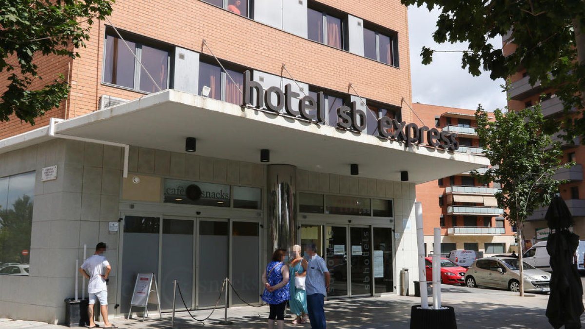 Hasta 530 contactos asintomáticos se han hecho la PCR en el hotel SB Express