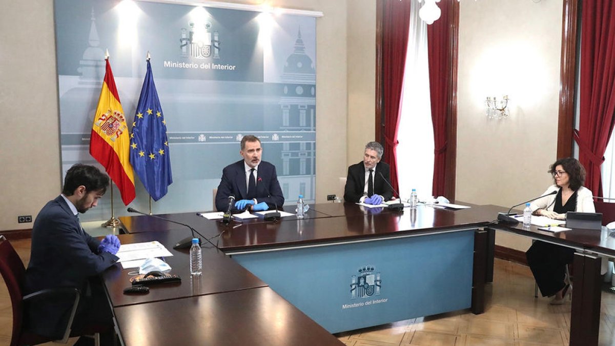 Felip VI homenatja els morts per Covid-19 «que tant van donar» pel progrés del país