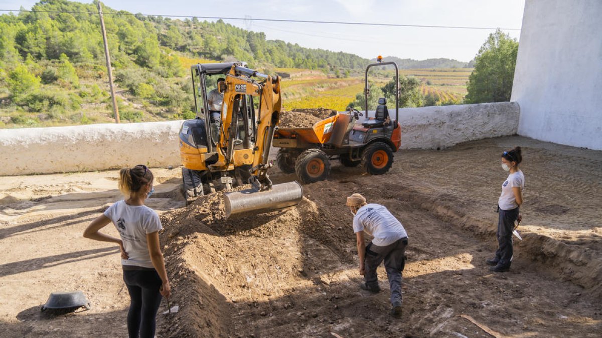 Justícia busca soldats republicans a la fossa del cementiri de Salomó