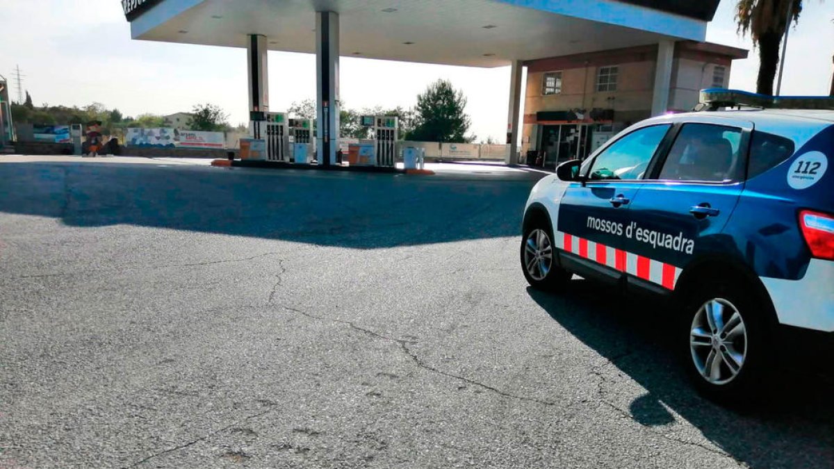 Els Mossos detenen l'autor d'un robatori amb intimidació a una benzinera de Valls