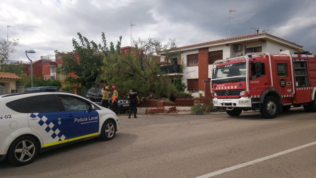 Les precipitacions de les darreres hores provoquen incidències a Torredembarra