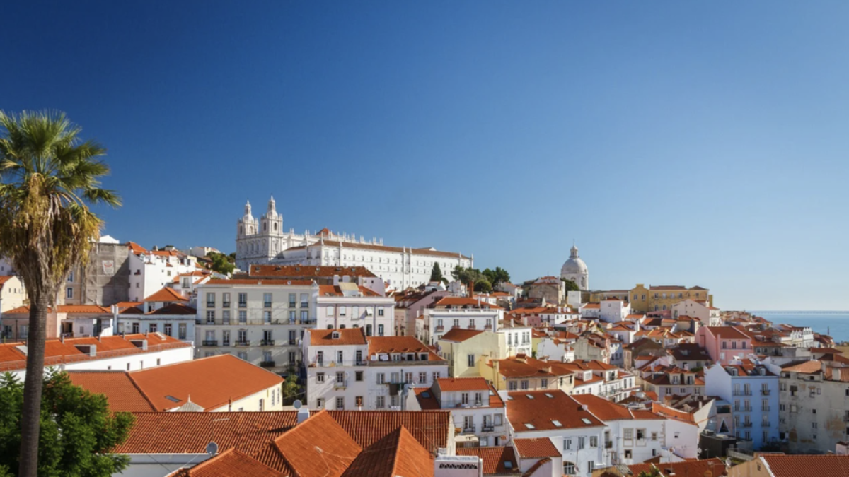 Portugal impone el confinamiento domiciliario a 19 áreas de la periferia de Lisboa