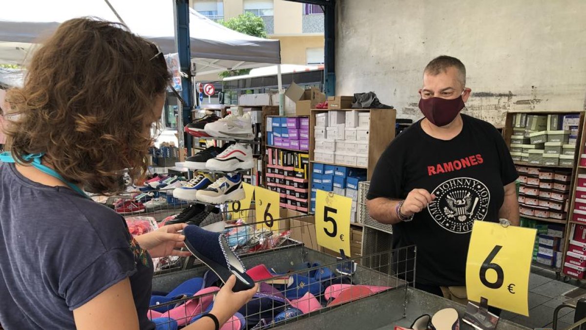 El mercadet vuelve a Corsini 107 días después de decretarse el cierre