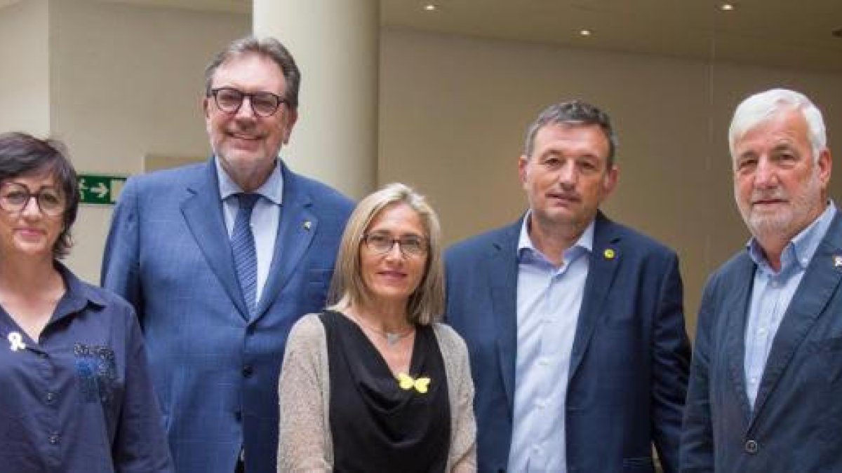 Els senadors i senadores del Grup Parlamentari de Junts per Catalunya es donen de baixa del PDeCAT