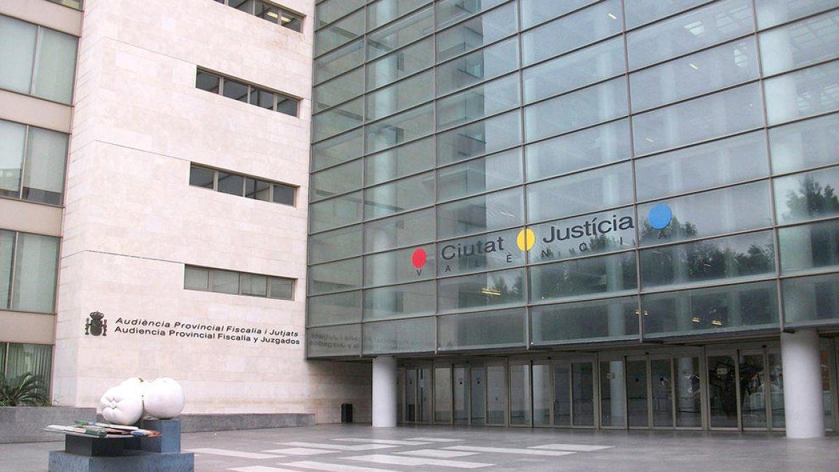 Agrede una pareja gay porque no aceptó su invitación a 'ir de putas'