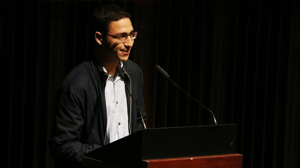 Les comunitats islàmiques afronten un ramadà atípic des de casa i amb trencaments del dejuni virtuals