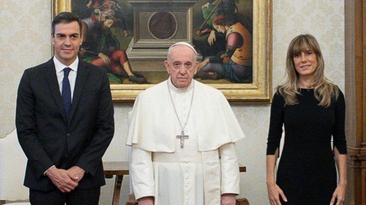 Sánchez es reuneix amb el Papa Francesc al Vaticà