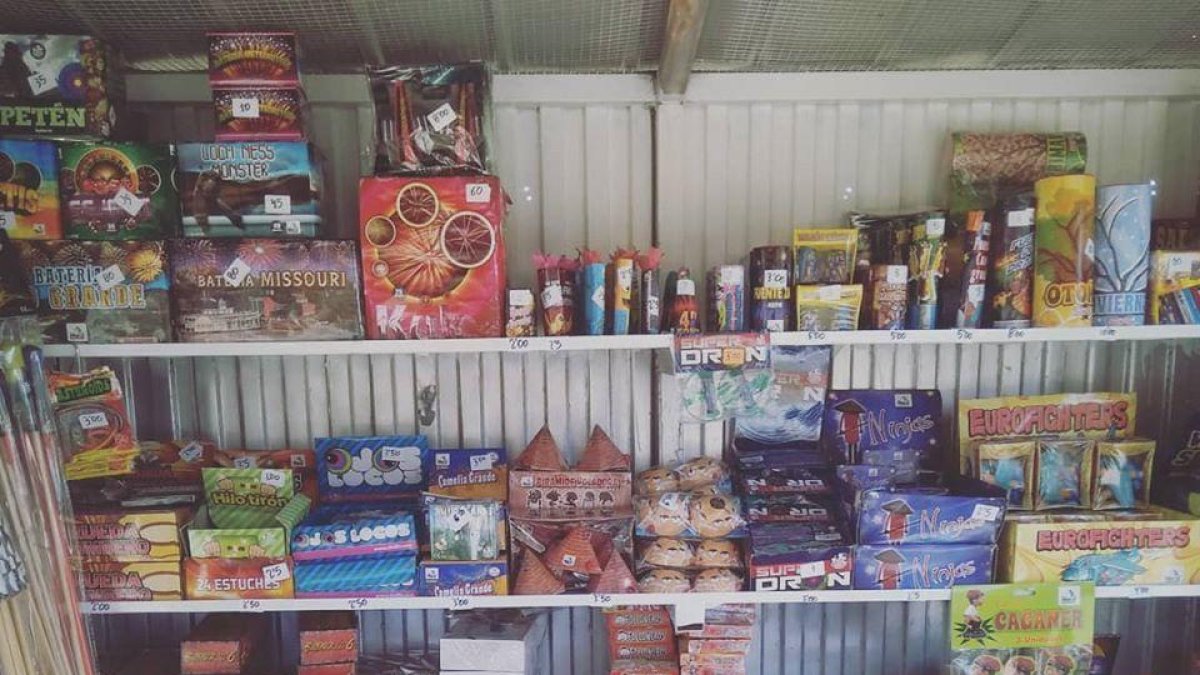 Una botiga de petards de Calafell avança un 2% de la campanya de Sant Joan per la Creu Roja