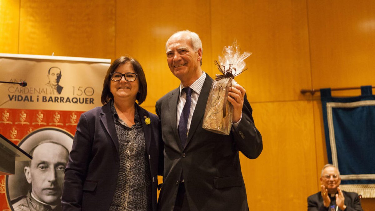 El Ayuntamiento de Cambrils acuerda conceder una Medalla de Honor a Josep Maria Panicello