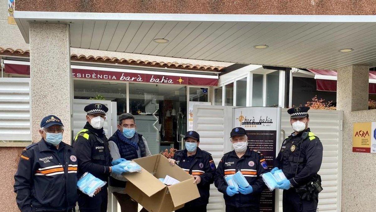 Les residències de Roda de Berà reben 2.600 mascaretes